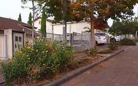 Kiryat Tivon, Close By 